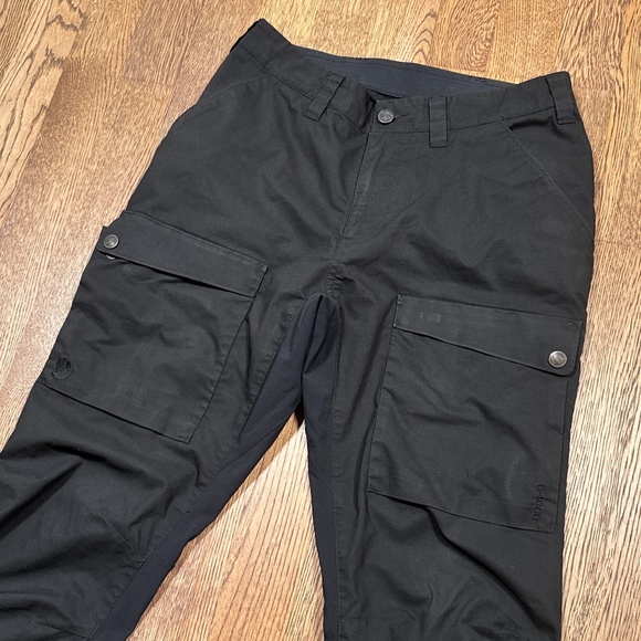 Sold - Picture 3 of 12